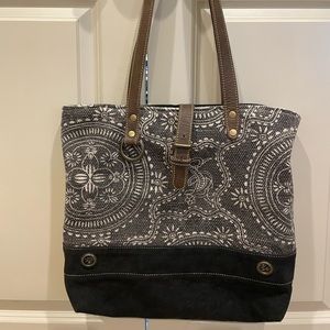 Large Myra Shoulder Bag